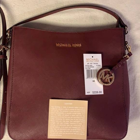 Michael Kors Jet Set Travel/Messenger Hand Bag - Picture 1 of 4